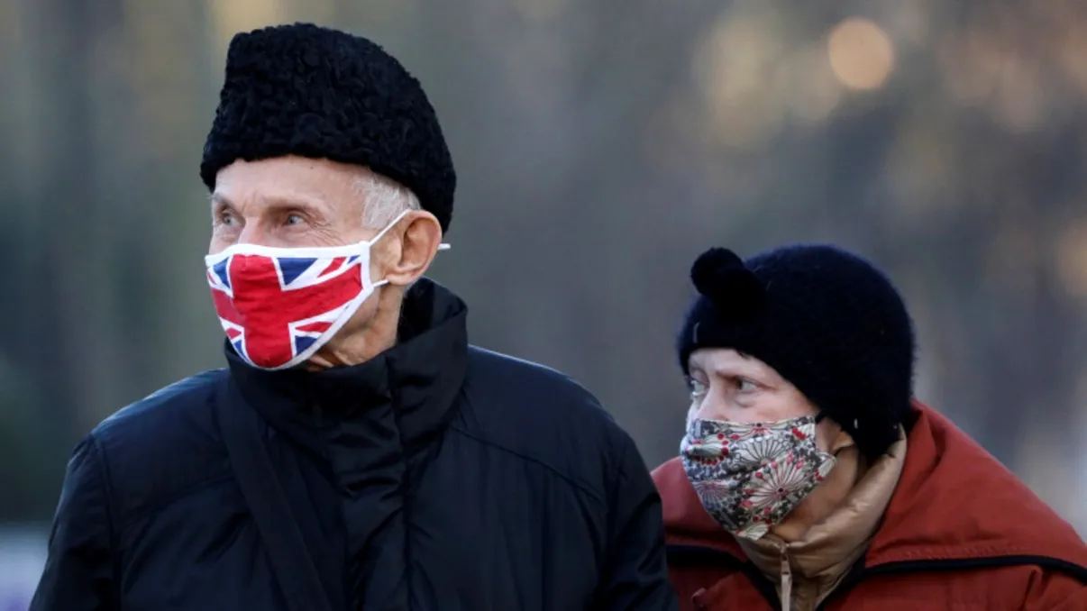 De ce există ”valul trei” în Marea Britanie, după ce mulți s-au vaccinat