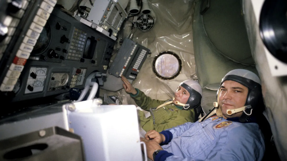 Povestea lui Dumitru Dediu, rezerva primului cosmonaut român: de ce nu ai auzit de el, dar știi de Prunariu