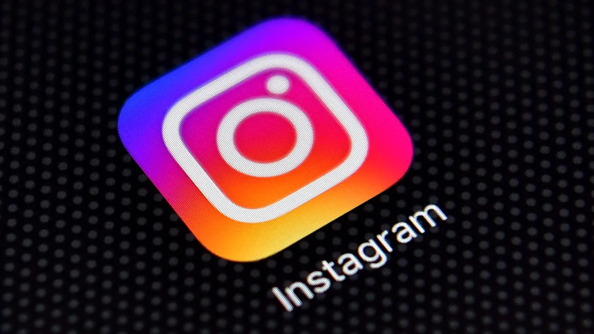 Instagram vine cu noua opțiune: cât vei plati pentru Story-uri