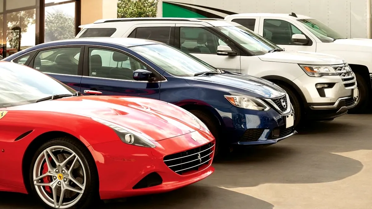 Ce trebuie să știi când închiriezi o mașină: greșelile pe care le fac românii