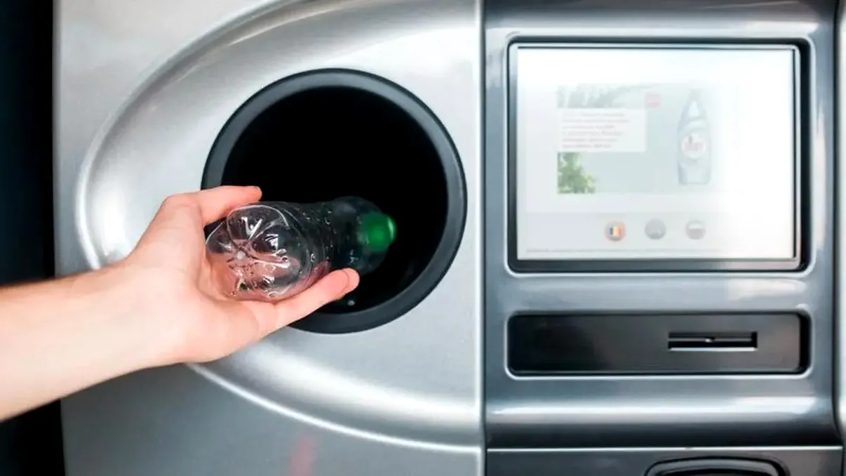 Nu mai arunca ambalajele: se dau bani, dacă reciclezi