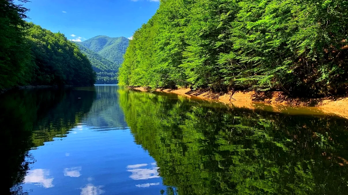 Românii și-au schimbat preferințele turistice. Vezi unde au ales să meargă anul acesta