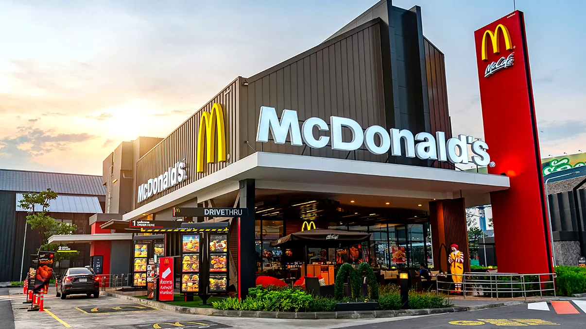 Jucării 3D la Happy Meal: copiii din ziua de astăzi nu mai au bucurii simple