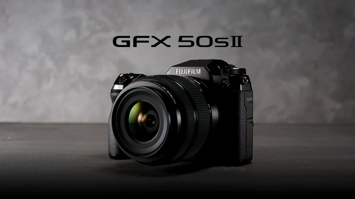 Fujifilm lansează cea mai accesibilă camera de format mediu. La ce preț o găsești