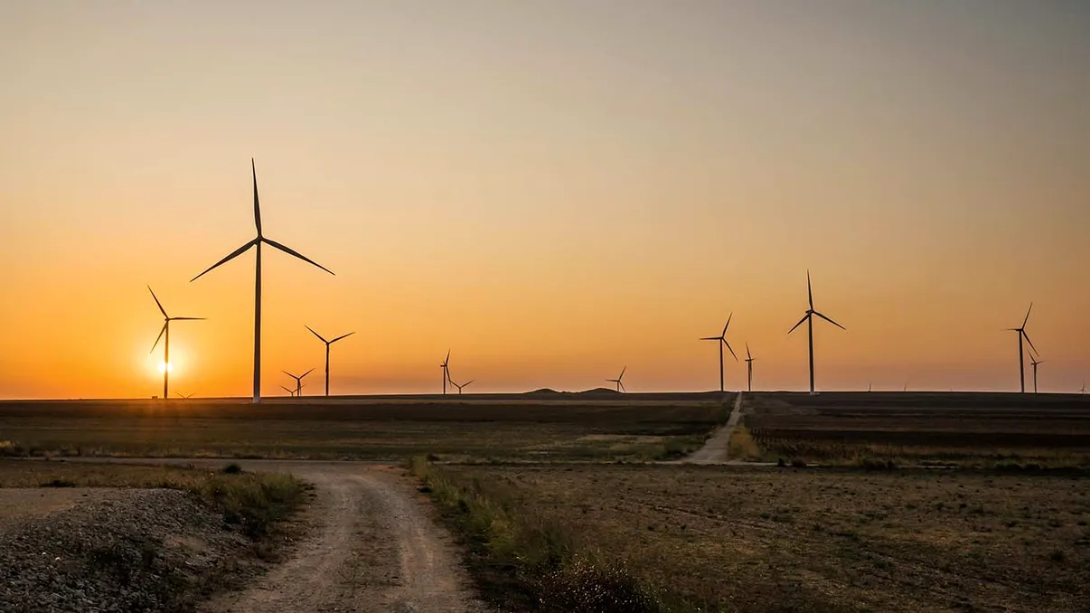 Minerii români devin experți în energie regenerabilă: cum este posibil