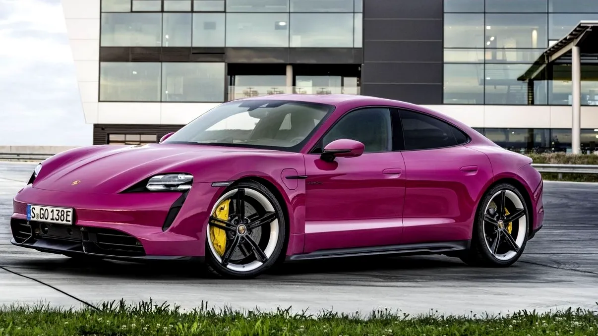 Porsche dă lovitura cu noua sa mașină electrică: ce se întâmplă cu Taycan