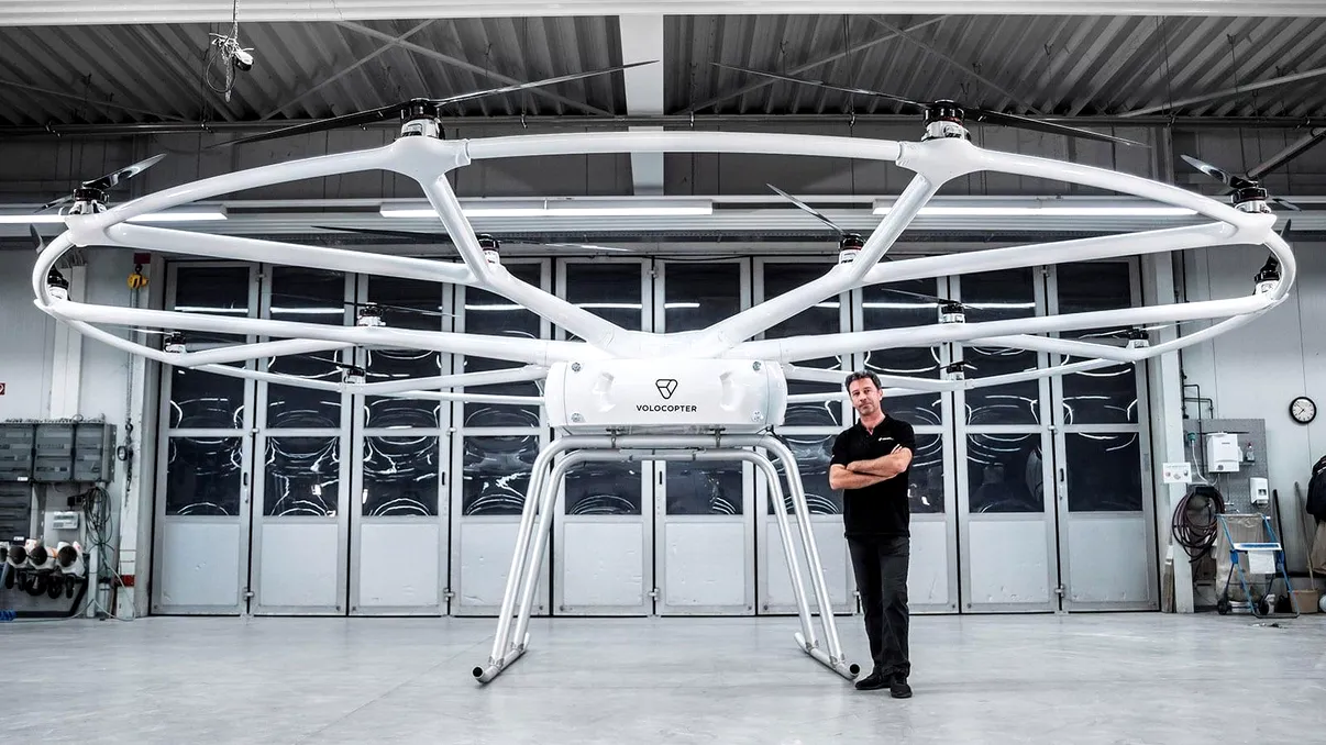 VIDEO Dronele vor transporta marfa pe calea aerului: Volocopter a făcut primul test cu „VoloDrone”