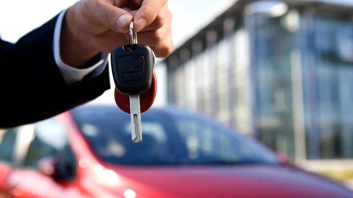 Momente grele pentru românii care vor să-și schimbe mașina: te va costa mai mult decât crezi