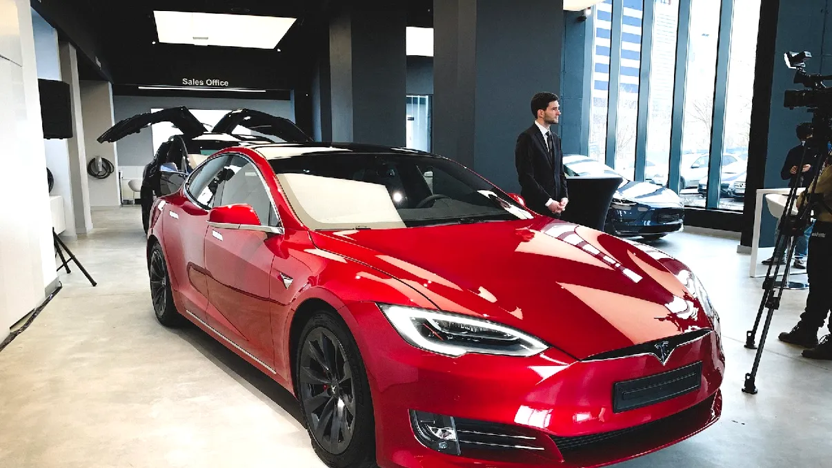 Probleme pentru Tesla: ce a retras de pe piață, pentru binele tău