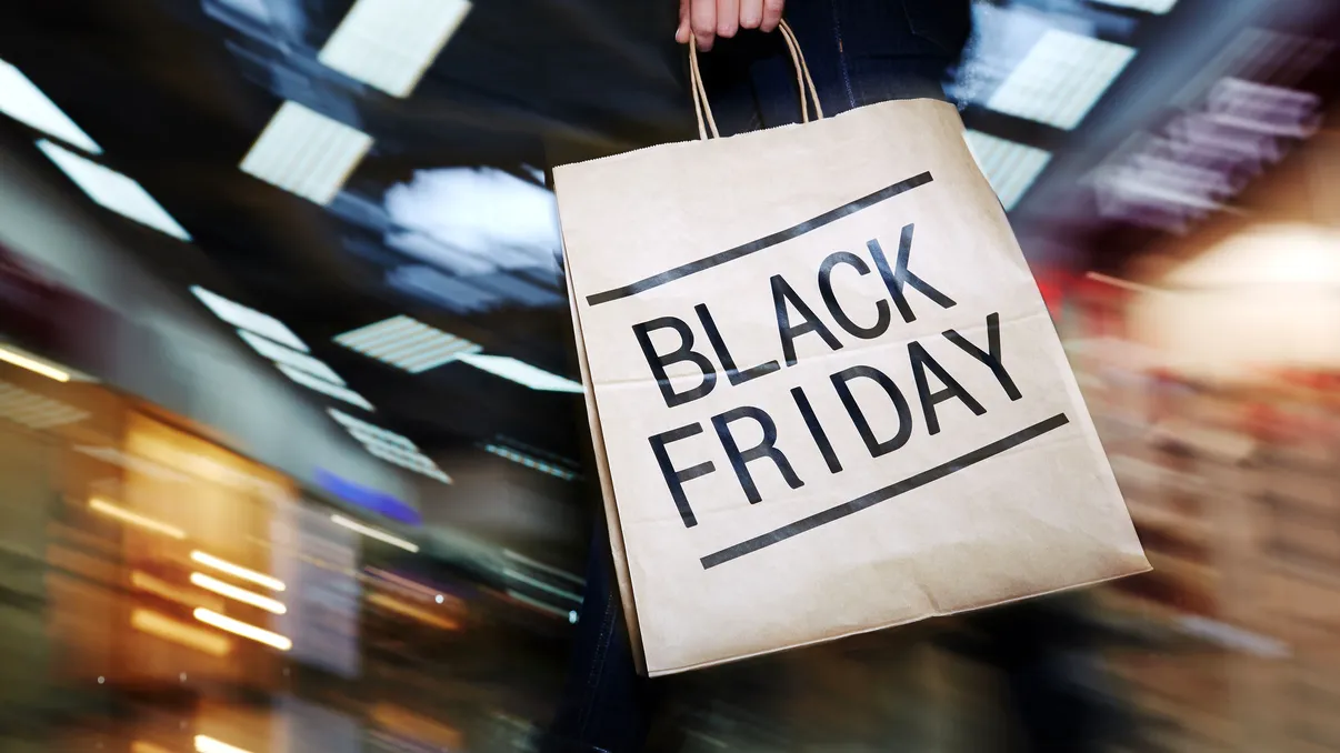 Black Friday 2021: cum să nu te lași păcălit de ofertele telecom și serviciile de livrare