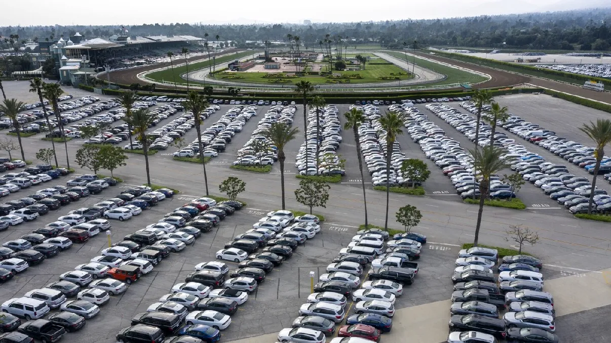 Trendurile auto pentru 2022 sau viitorul mersului cu mașina