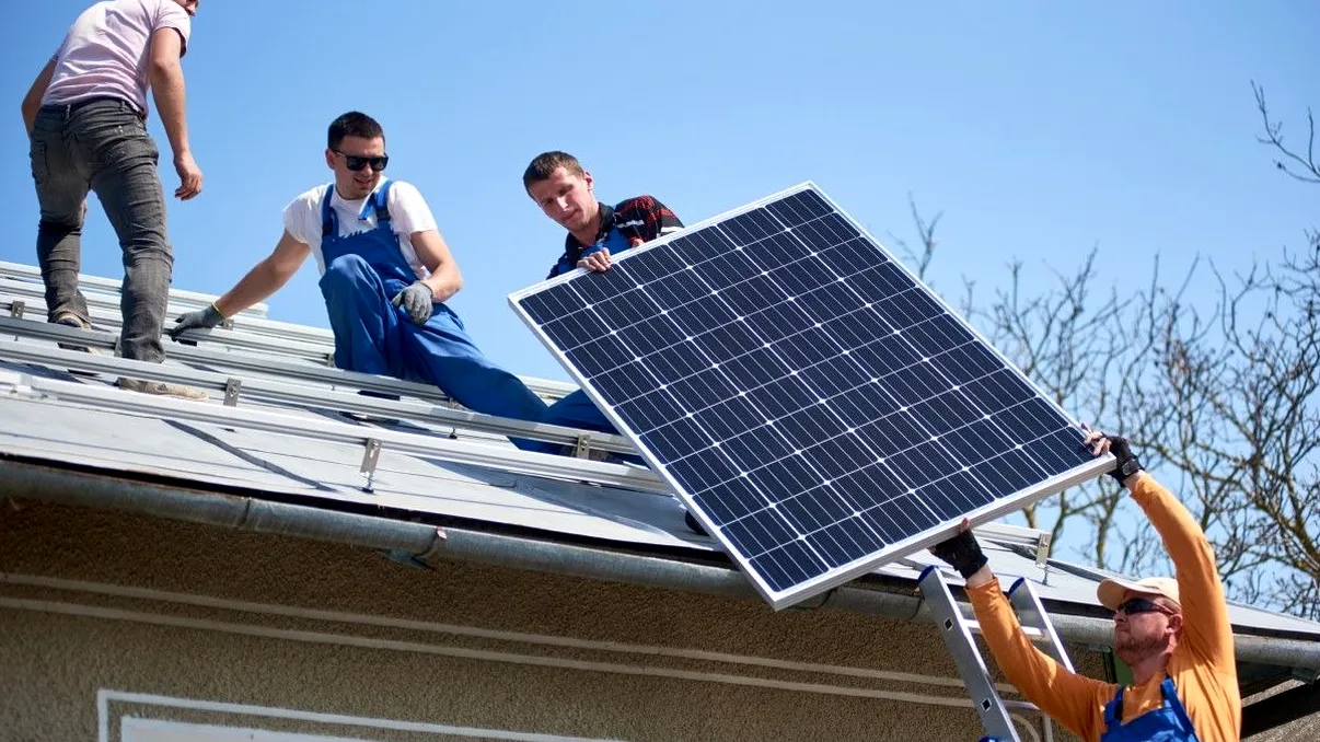 Viitor mai sustenabil pentru România: când începe programul ”Casa Verde Fotovoltaice”