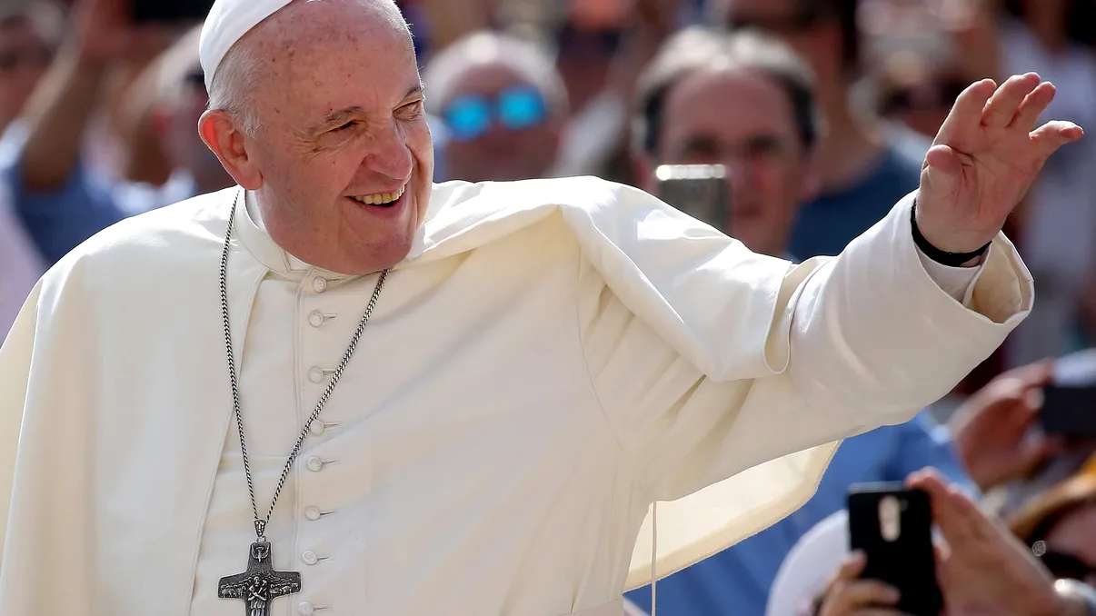 Papa Francisc despre 2021: ”Ne izolăm cu telefoanele mobile sau ne învinovățim unul pe altul”