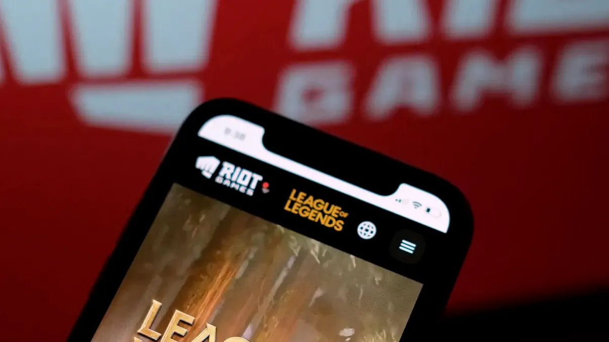 Riot Games va plăti o sumă imensă într-un proces de hărțuire sexuală: care sunt daunele suportate de cea mai mare companie de jocuri video din lume