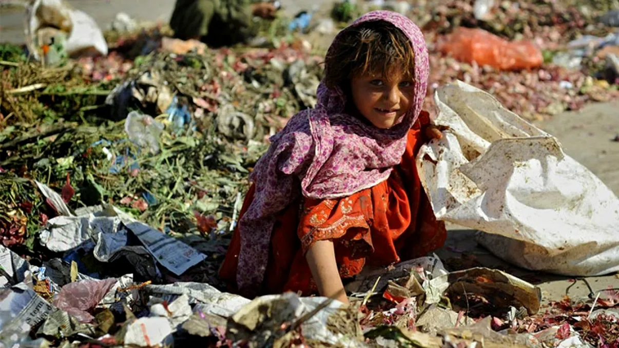 Cât de scump ne-a costat, de fapt, pandemia: peste o jumătate de miliard de oameni au ajuns în sărăcie extremă