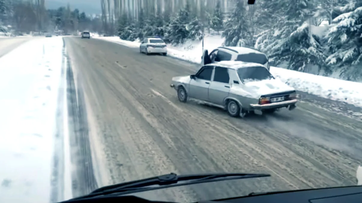 VIDEO Dacia 1310 care face istorie în 2022: cum a reușit să rușineze bolizi de top