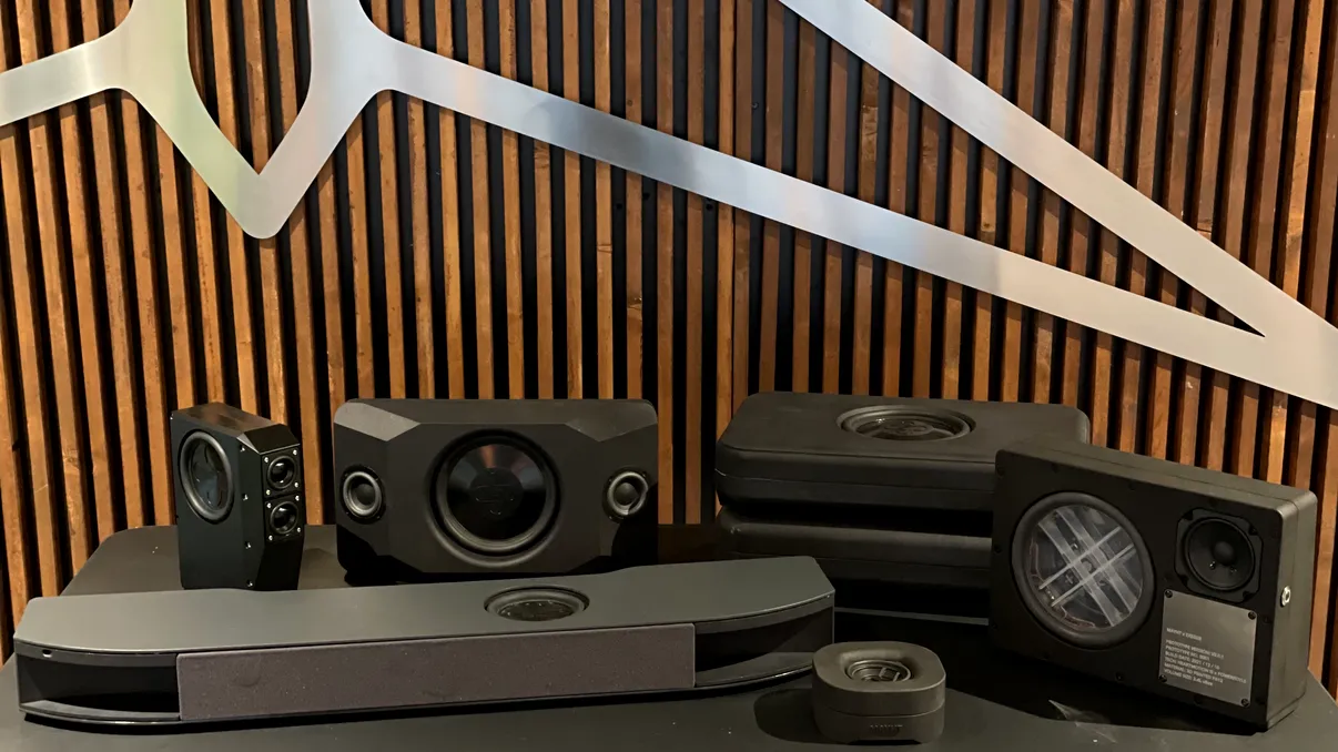 Boxa portabilă care nu lasă petrecerea să se termine: se alimentează cu lumină