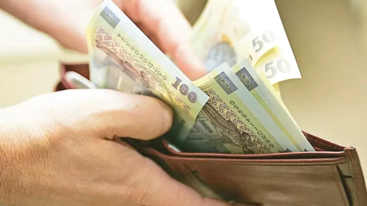 Ministrul Energiei dă de pământ cu furnizorii: Cum să plătim o factură la un hoţ? Nu plătim