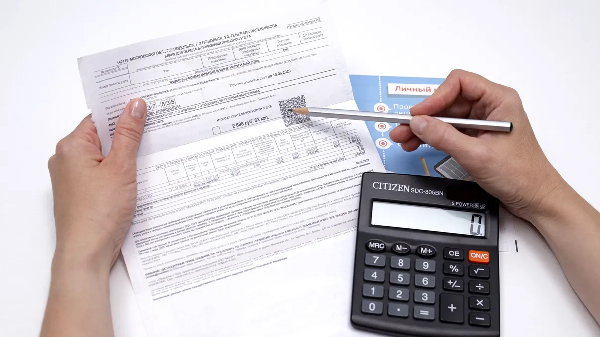 La noi, ca la nimeni: acestor români li s-au cerut înapoi banii pentru compensarea facturilor