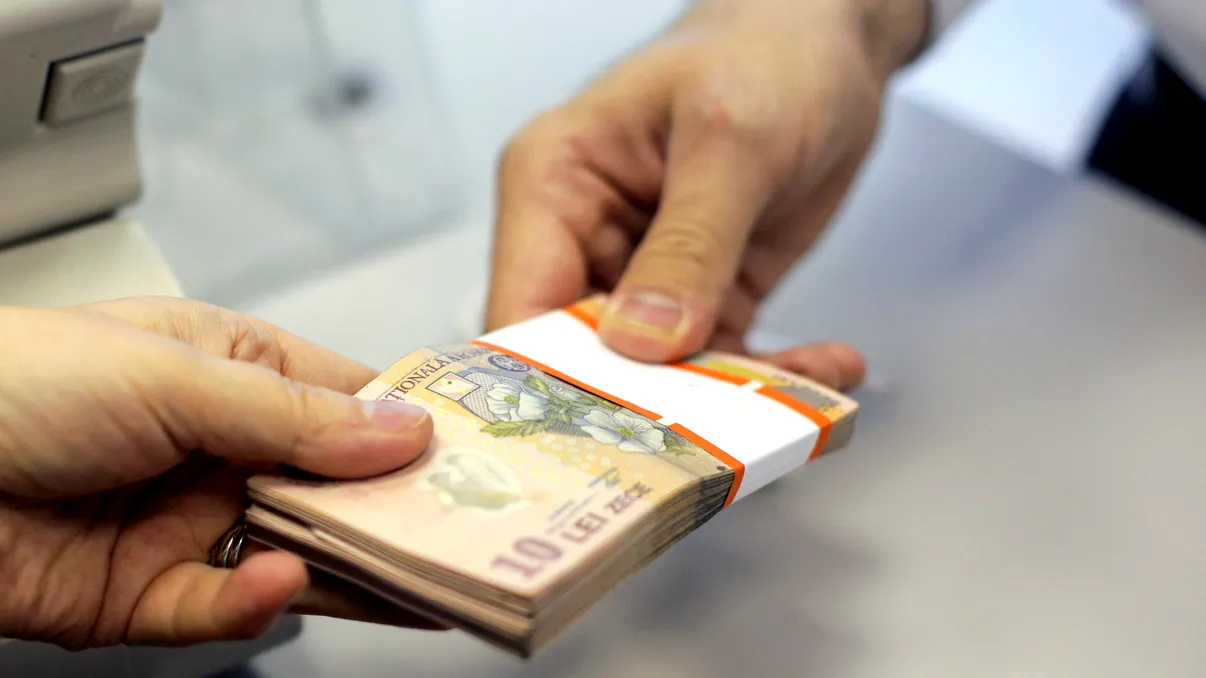 Ce se întâmplă cu banii din bănci ai românilor. Cum stau băncile acum la dobânzi și cât de mari sunt