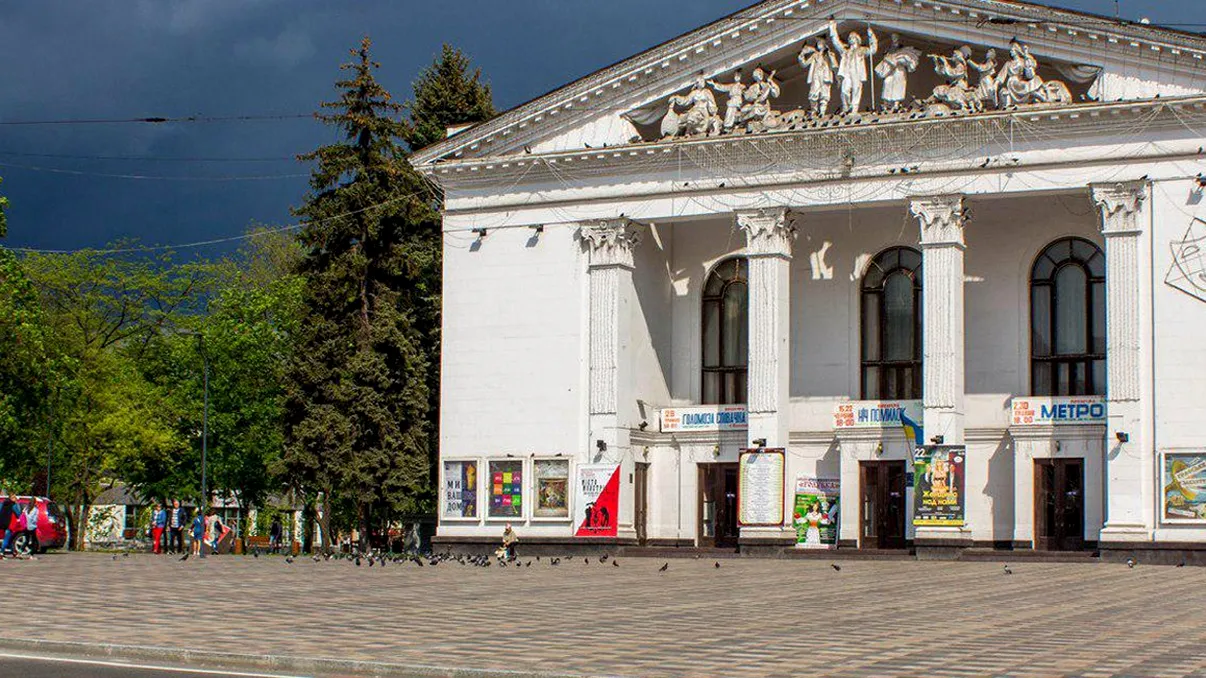 Căderea teatrului din Mariupol. Oamenii erau pregătiți pentru „ceva teribil”