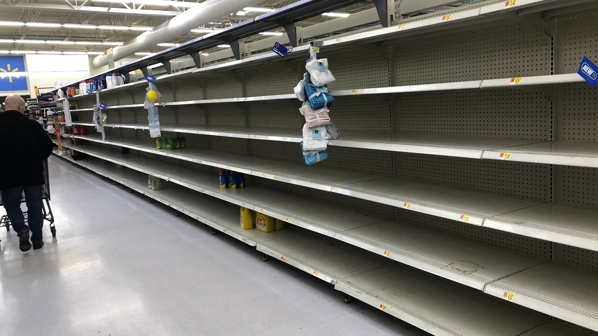 Ai noștri au decis: nu plafonăm prețurile la mâncare, precum Ungaria. Ei fac asta pentru că urmează alegeri