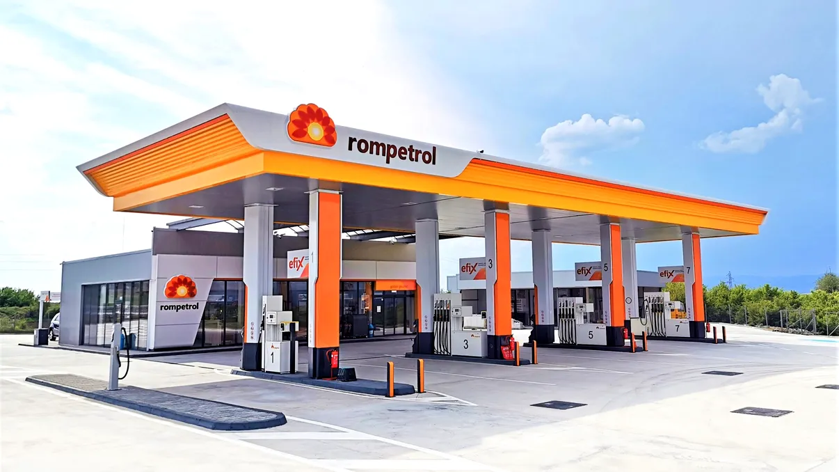 Șoferii români primesc o veste bună, în sfârșit: benzinăriile românești, îngropate în amenzi fabuloase