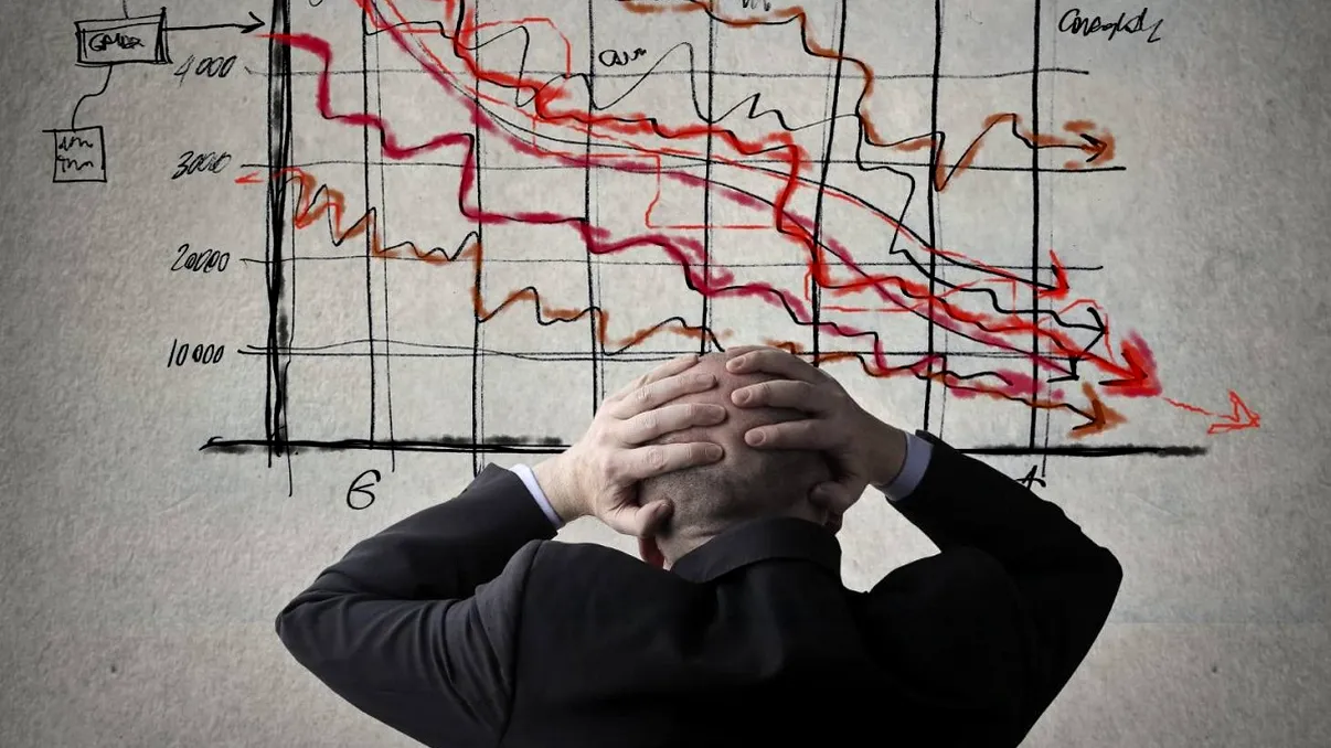 România intră în recesiune. Anunțul făcut de Fondul Monetar Internațional