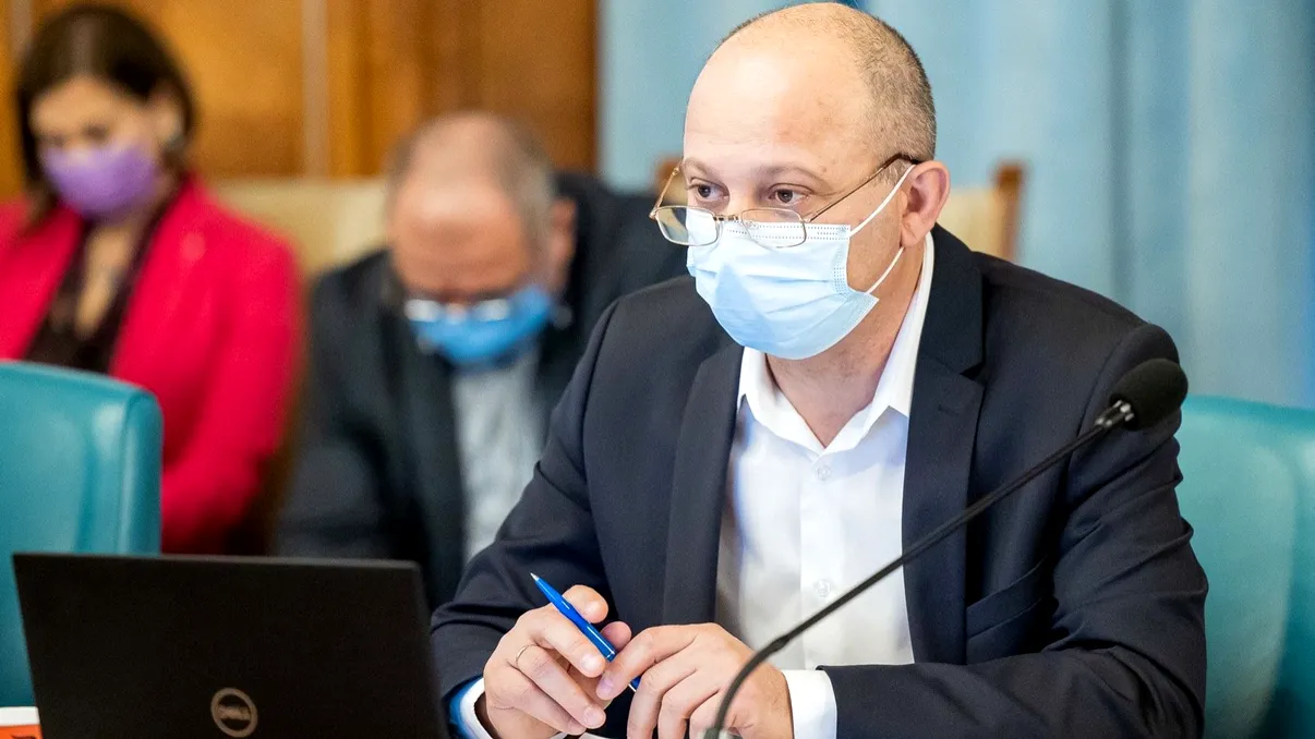 Decizia autorităților, după scandalul privind felul în care România a fost reprezentată la târgul de turism de la New York