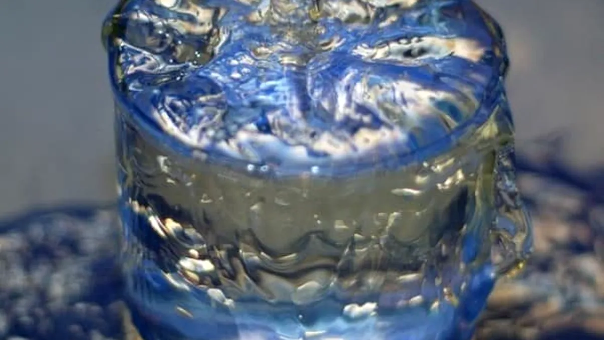 Fabrica de apă grea, singura din Europa, creată de Ceaușescu și falimentată acum de niște directori