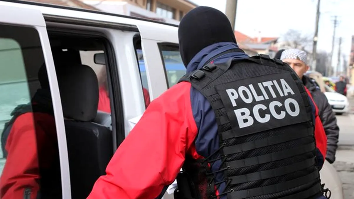 Mașină de filaj de la Antidrog, ridicată de Poliția Locală Sector 2, chiar în timpul unui flagrant. Polițiștii neagă incidentul