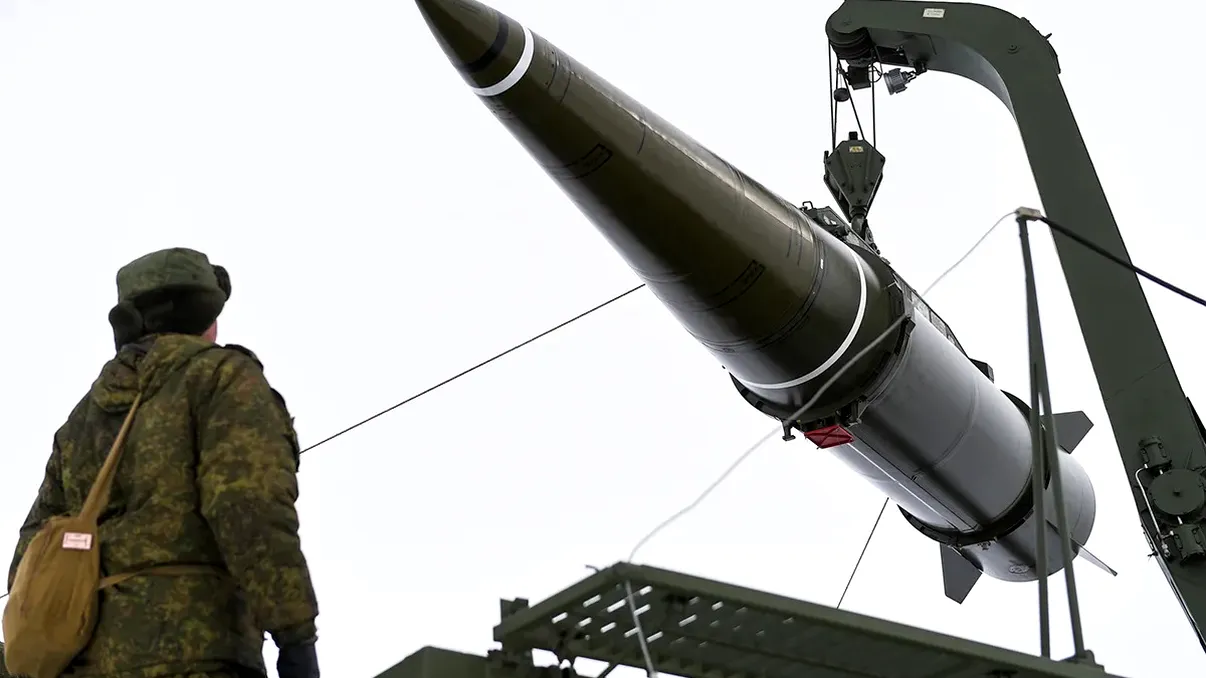 Rusia se extinde pe toate flancurile. Armata lui Putin a poziționat rachete nuclare la granița cu Finlanda