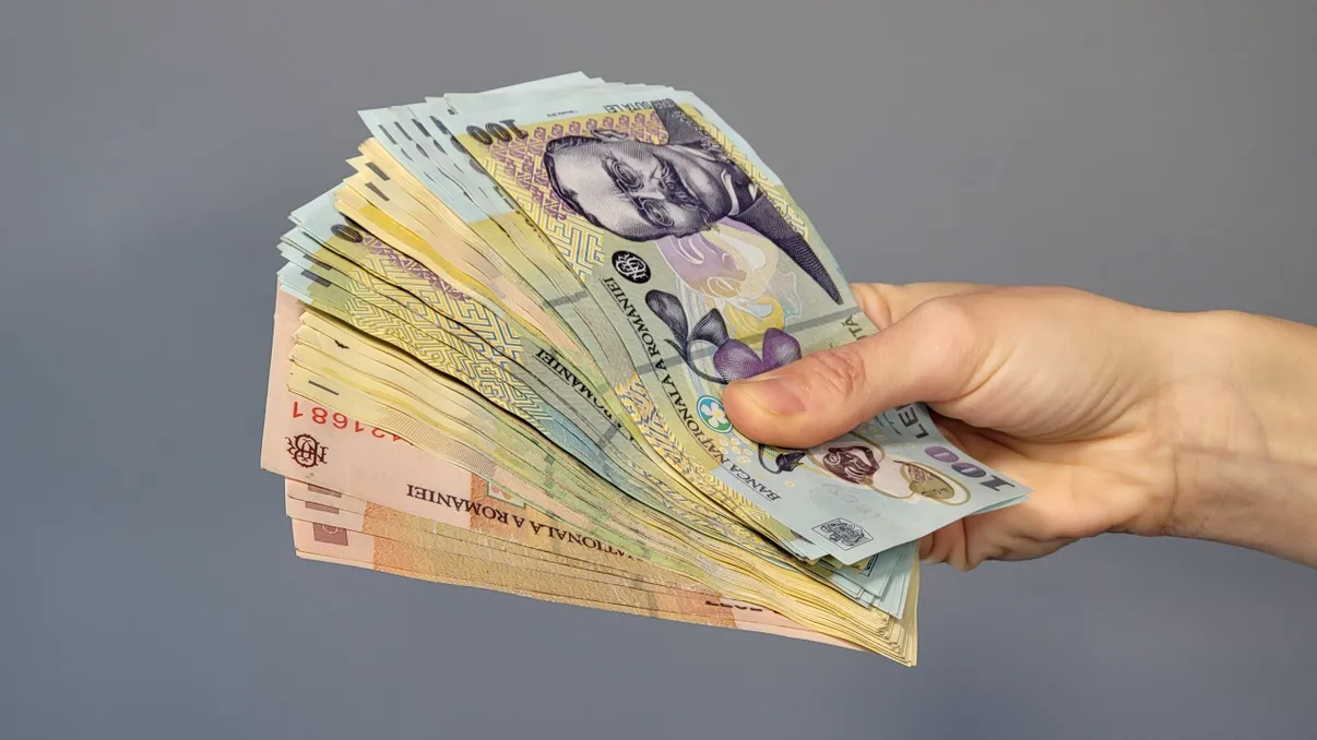 Câți bani ai voie să-ți scoți din contul de la bancă, ce spune legea: detaliile pe care nu le știai