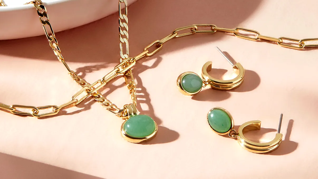 Se schimbă legea: ce trebuie să știi, dacă vinzi sau cumperi bijuterii. Nu te lăsa păcălit