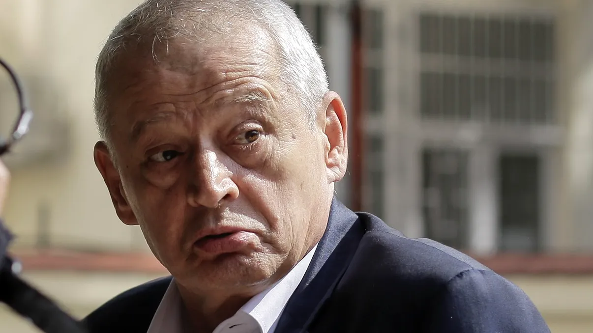 Sorin Oprescu dă în judecată Spitalul Universitar. Ce acuzații face din spatele gratiilor