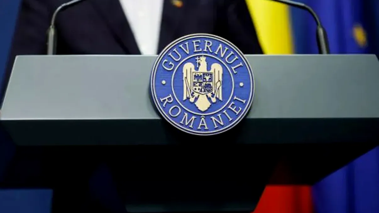 Guvernul a adoptat reducerea de 50 de bani la prețul carburanților. Când intră în vigoare măsura