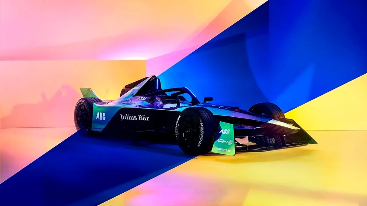 Noua mașină electrică de curse pentru Formula E, testată: cât e de rapidă