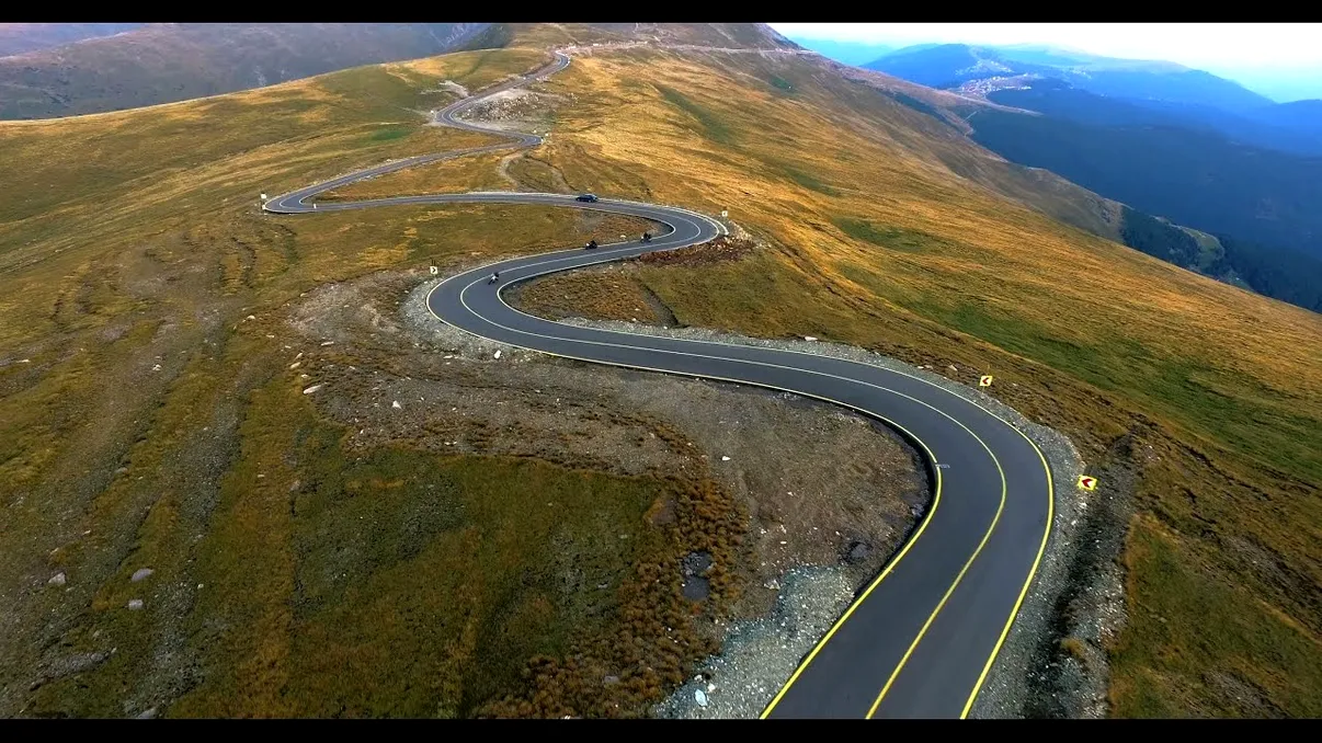 S-a redeschis Transalpina, de Ziua Copilului: ce trebuie să știi despre cea mai frumoasă stradă din România