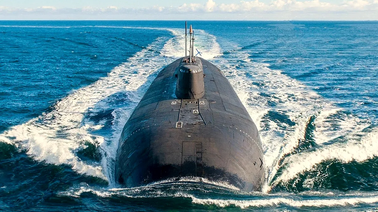 Putin transmite un mesaj de amenințare prin cel mai lung submarin din lume. Ar putea începe „un nou Război Rece” în oceane