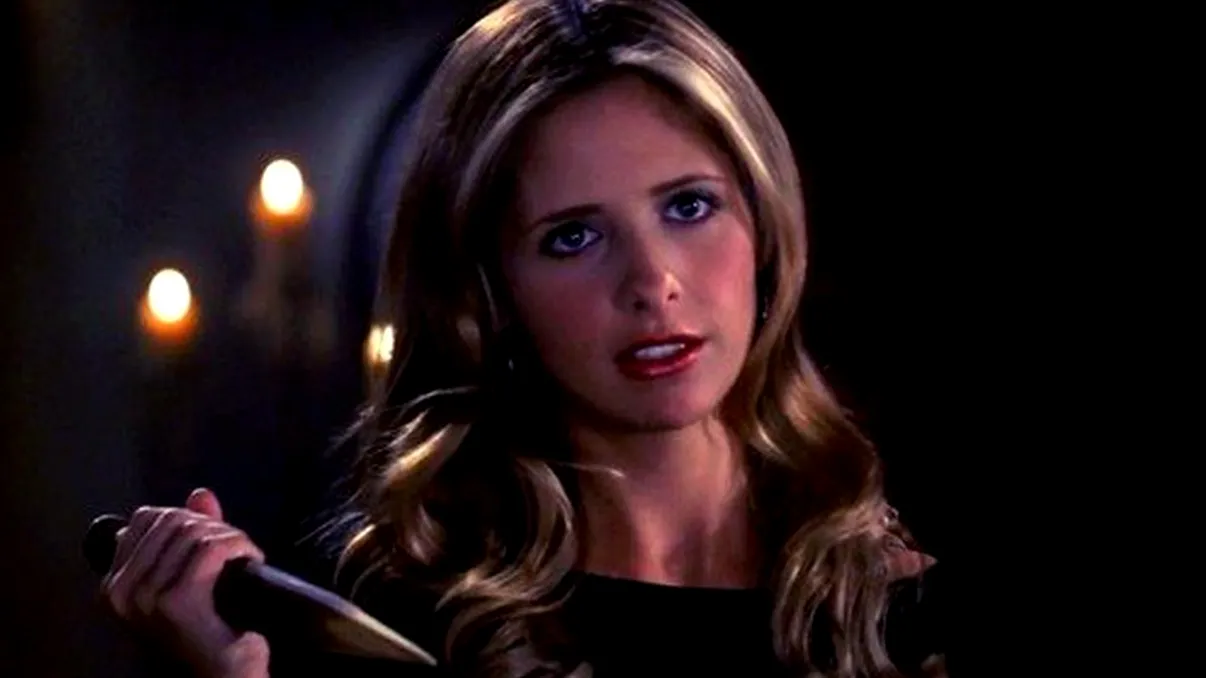 Débardeur "Buffy Va Patrouiller Ce Soir" - T-Shirt Manches Courtes Humour Série TV | Vêtement Décontracté Cadeau Fan