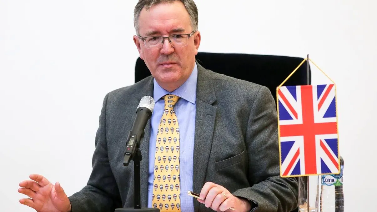Ambasadorul Marii Britanii, despre România: „Corupția există, dar este un sistem sănătos”
