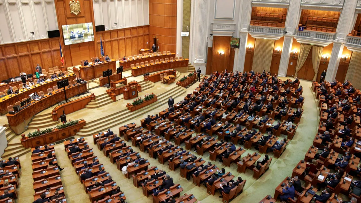 Se înființează grupul parlamentar REPER. Va fi format din zece deputați care au plecat de la USR la partidul lui Cioloș