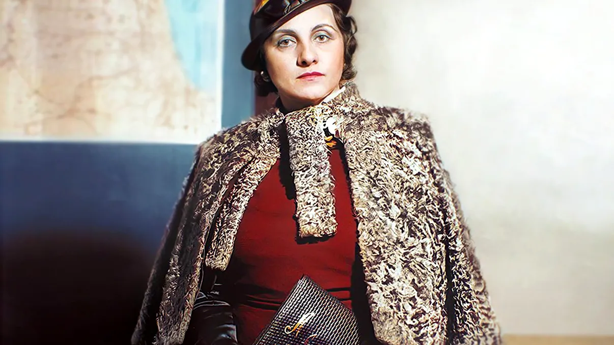 „Femeia în roșu”, românca și inamicul public nr. 1 al SUA: l-a predat FBI-ului în 1934, dar n-a avut noroc