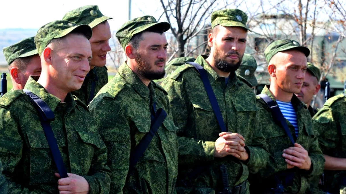 Mobilizarea anunțată de Putin, dezastruoasă. Jumătate din personalul recrutat dintr-o regiune, trimis acasă. Comandatul a fost demis