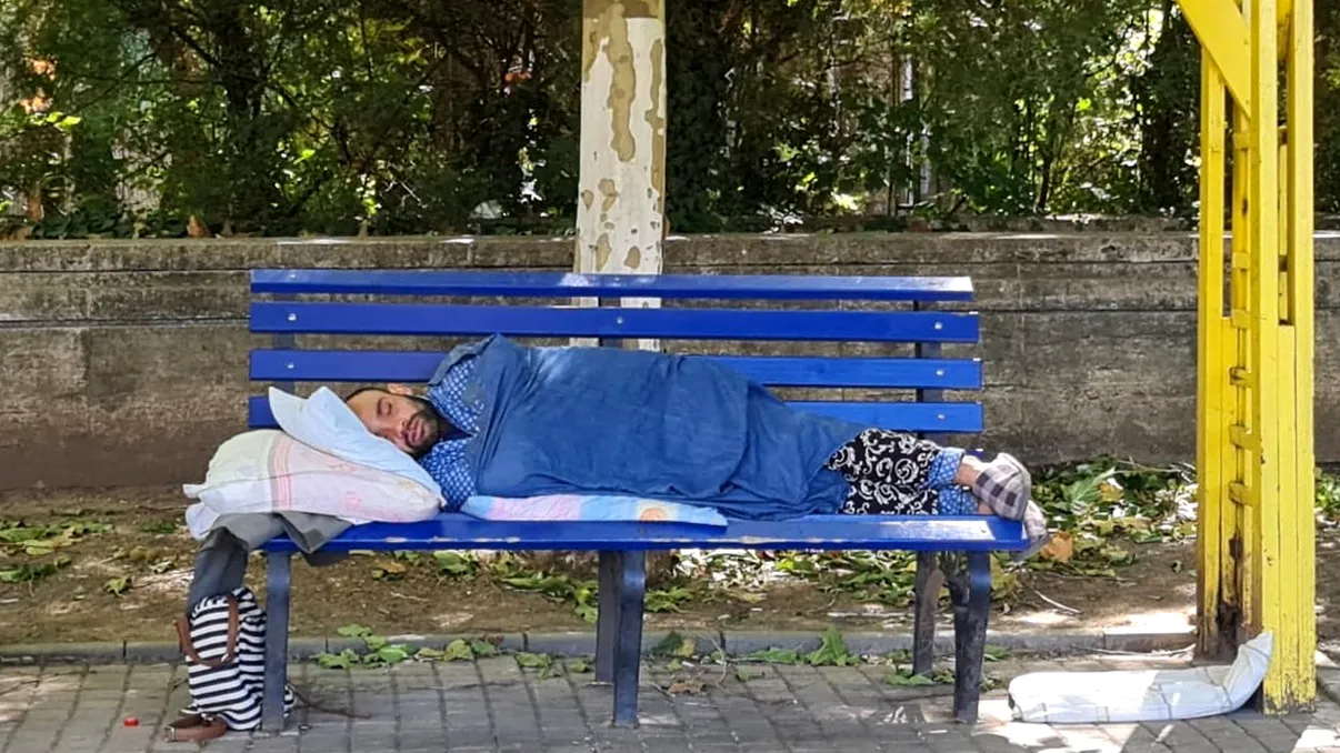 Tinerii abandonează școala, sărăcia pândește noua generație: grav semnal de alarmă tras de experți, ce se va alege de România?