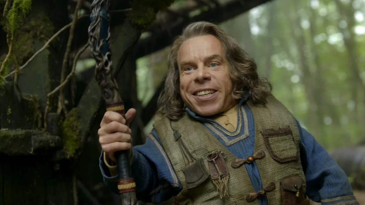 INTERVIU Serialul Willow, în premieră pe Disney+: de vorbă cu Warwick Davis, producătorii și actorii noului show