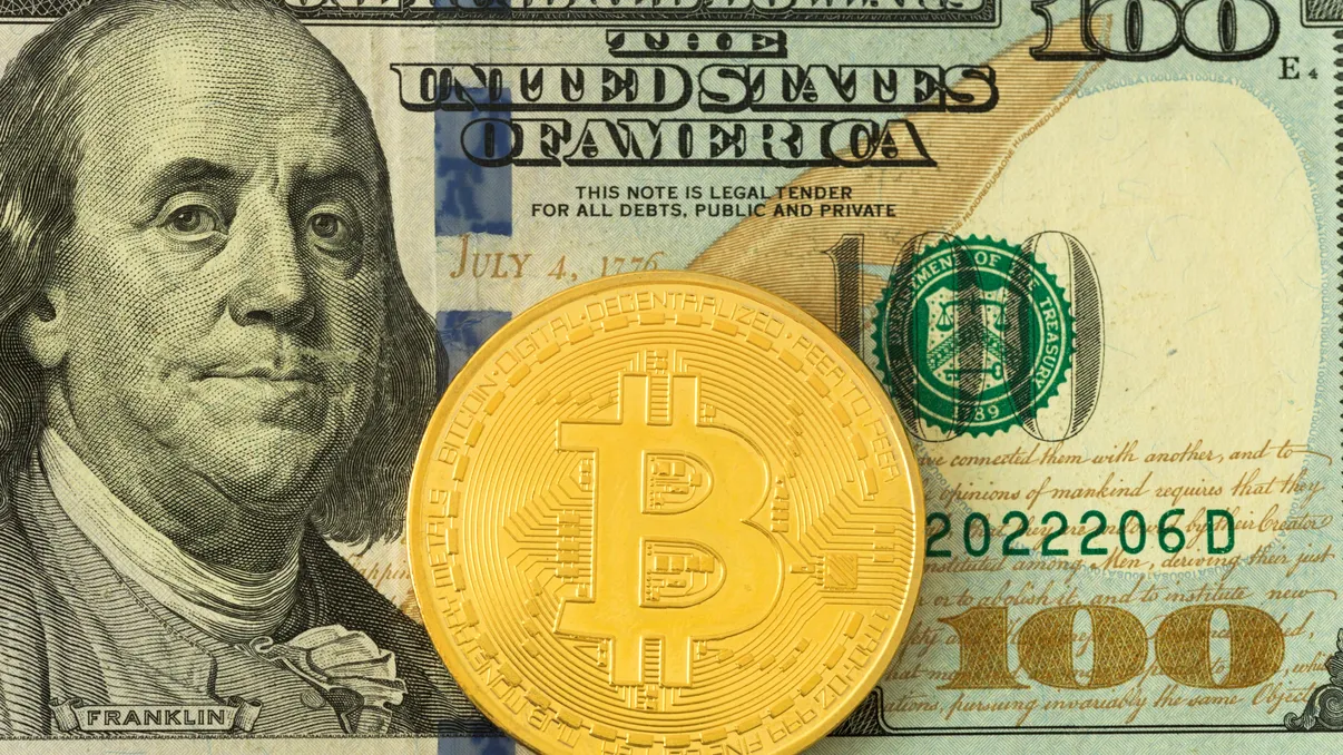 Au început și americanii să pună tunurile pe amatorii de Bitcoin, pe cei care minează: ce spune legea