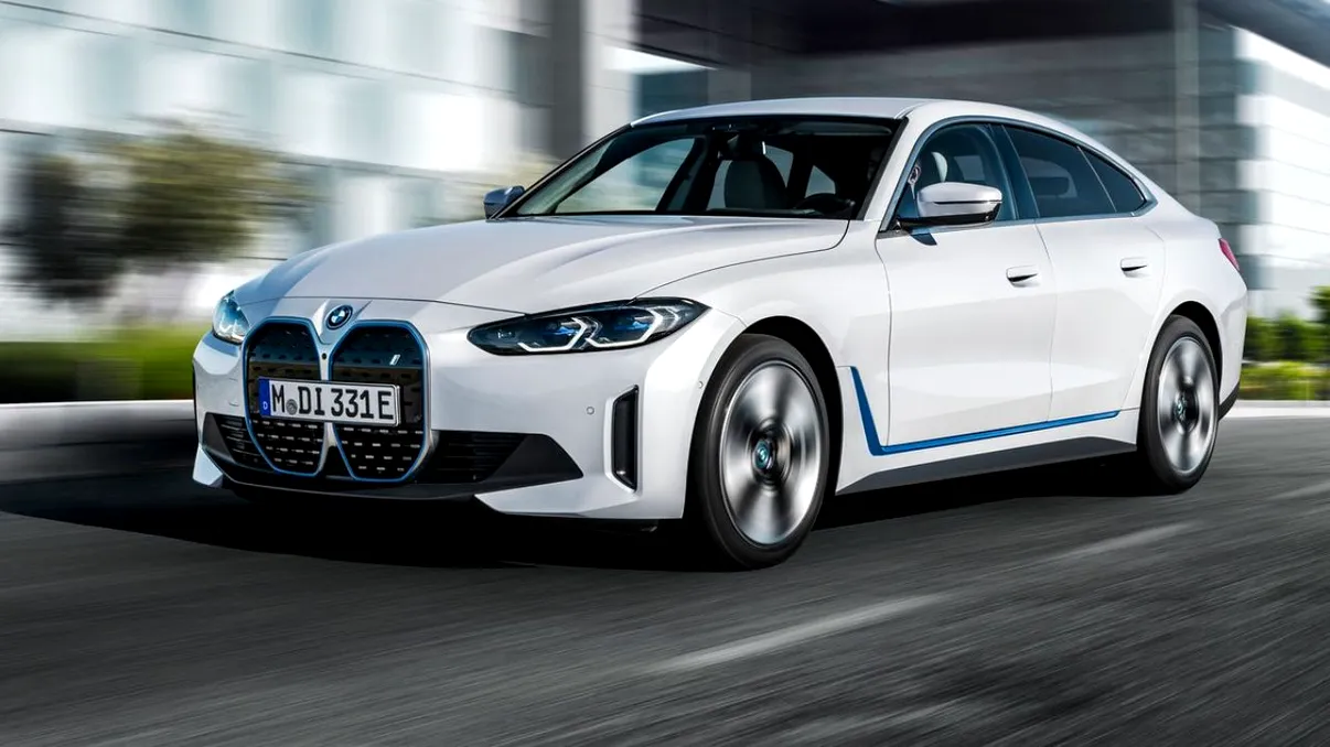 S-a întors roata la BMW, în premieră: mașinile electrice ”mai ieftine” decât cele tradiționale