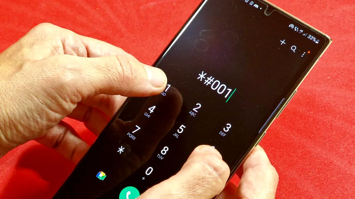 Coduri secrete: ce efect are codul 0011 asupra unui telefon cu Android
