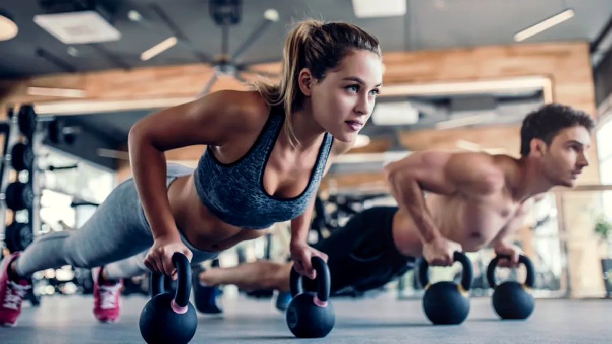 5 metode să maximizezi exercițiile fizice după ce ai abuzat cu mesele de sărbători. Aşa dai repede jos kilogramele acumulate
